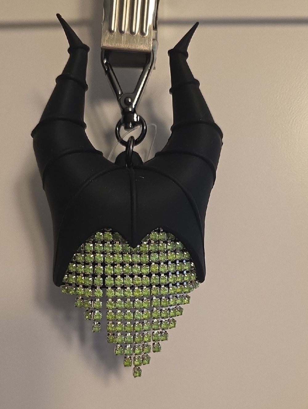 Bath & Body Works MALEFICENT GLOW-IN-THE-DARK POCKETBAC Holder